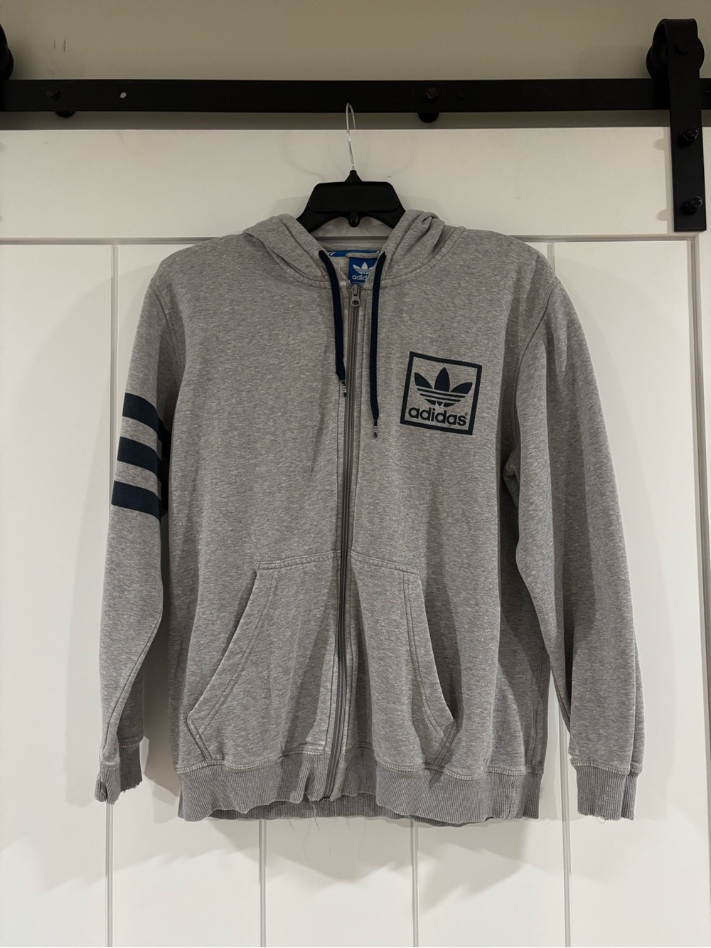 Vintage Adidas Men's Grey Zip-Up Hoodie in Size L *FORMERLY OMAR APOLLO’S*